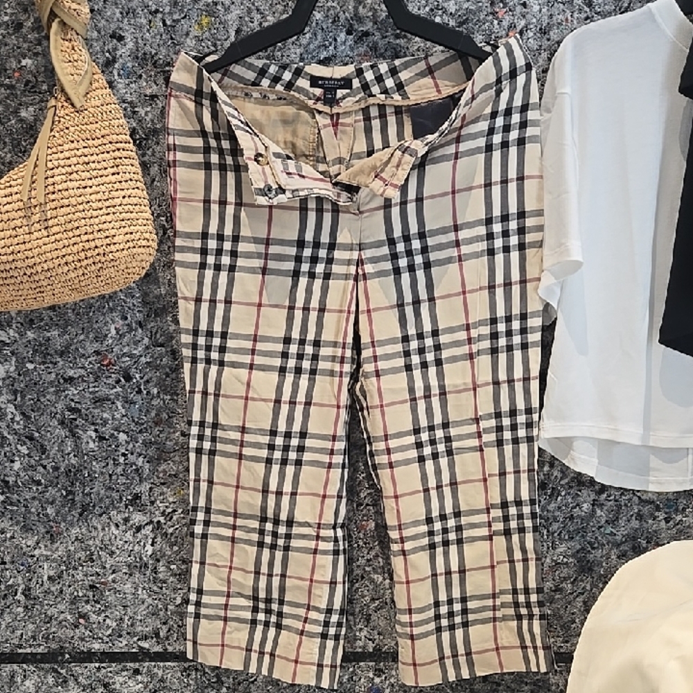 Burberry Checkered Capris in Black and Cream